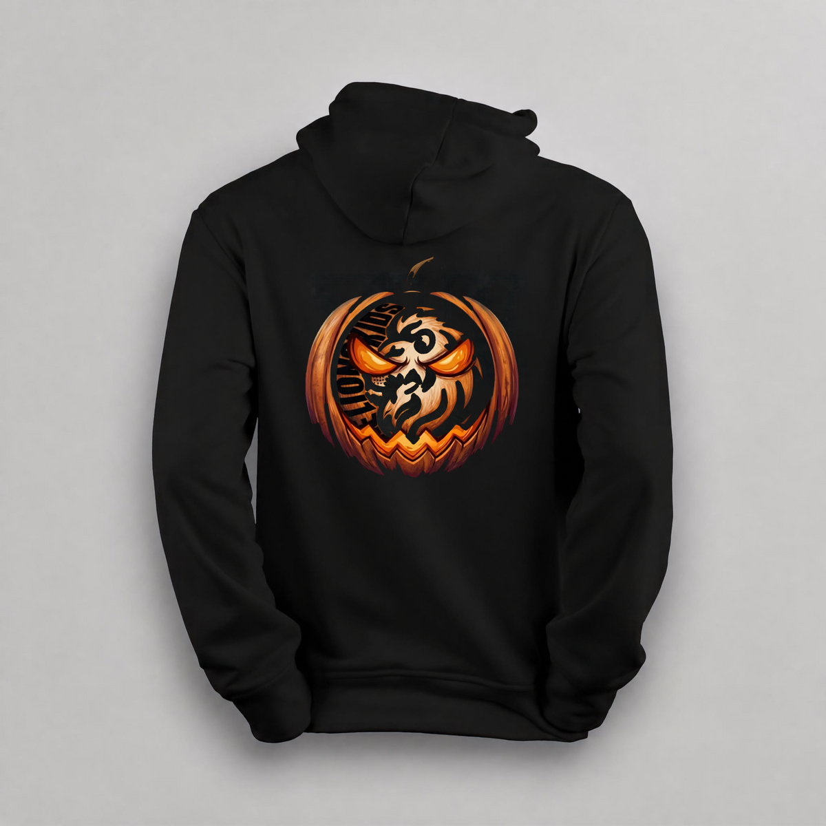 Vista trasera de la sudadera negra infantil TLK Pumpkin con diseño grande de calabaza naranja y león